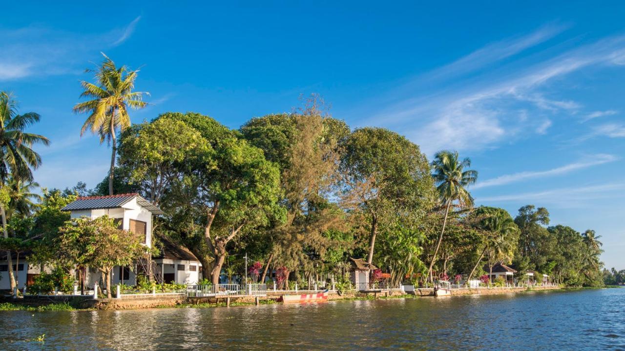 Warmth Lake Haven Alappuzha Eksteriør billede